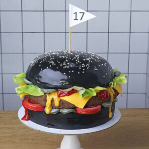 pre1 tort chernyi burger  2591 300x300 - Торт черный бургер