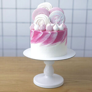 pre1 tort s rozovym beze 2650 300x300 - Торт с розовым безе
