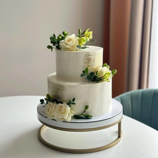 photo 2023 09 16 16.54.35 600x600 - Торт свадебный с белыми розами